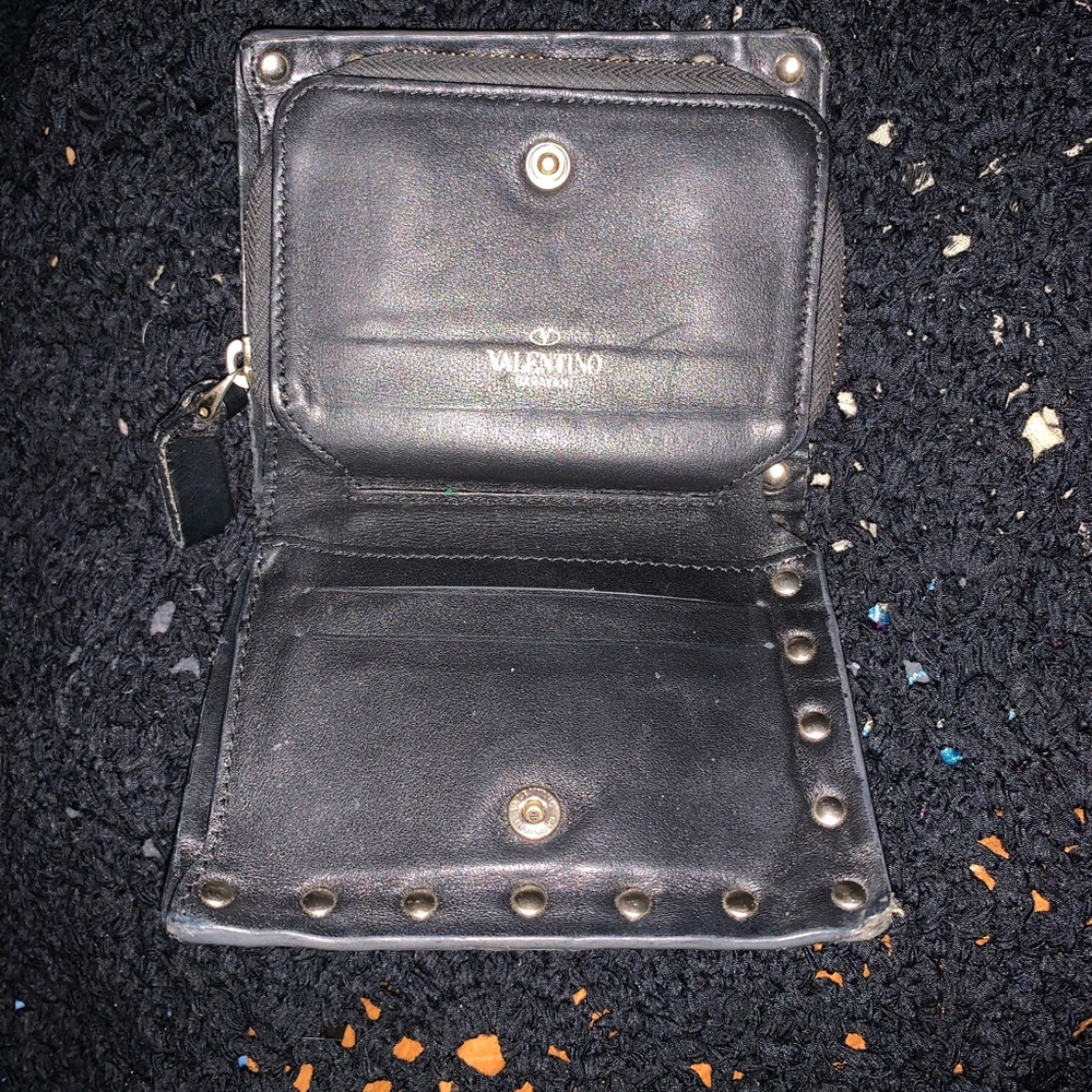 Valentino Black Leather Rock stud Wallet - Picture 7 of 8